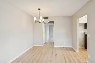 244 Camden J, West Palm Beach, FL 33417 - Photo 8