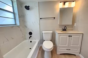 244 Camden J, West Palm Beach, FL 33417 - Photo 14