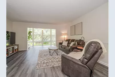 1901 Indian River Boulevard #206, Vero Beach, FL 32960 - Photo 6