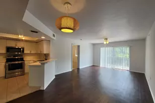 4163 N Haverhill Rd, West Palm Beach, FL 33417 - Photo 6