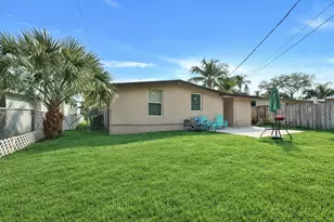 255 Glouchester St, Boca Raton, FL 33487 - Photo 26