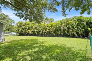 8897 SW Fishermans Wharf Dr, Stuart, FL 34997 - Photo 8