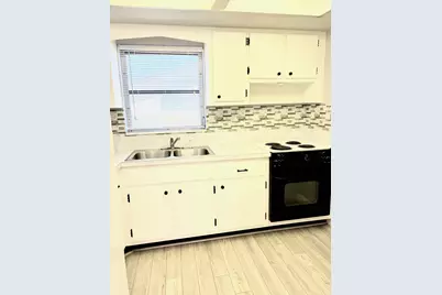 2911 Ashley Drive W #H, West Palm Beach, FL 33415 - Photo 6