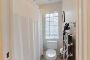 1004 Center Stone Ln, Riviera Beach, FL 33404 - Photo 32