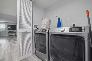 112 Claremont Ln, Palm Beach Shores, FL 33404 - Photo 14