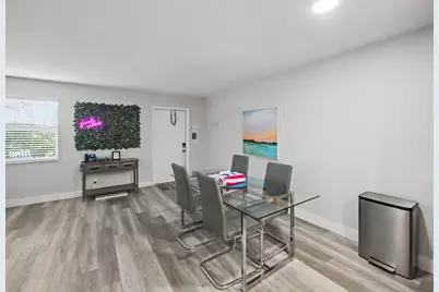 112 Claremont Lane, Palm Beach Shores, FL 33404 - Photo 6