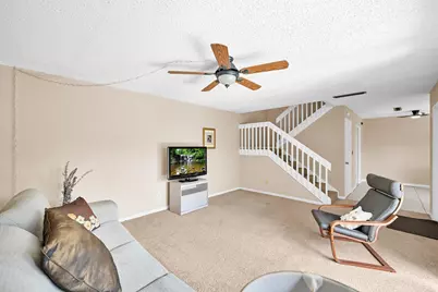 1458 N Lawnwood Circle #26d, Fort Pierce, FL 34950 - Photo 4