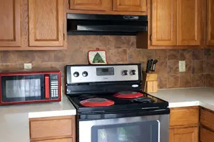 1458 N Lawnwood Cir, Fort Pierce, FL 34950 - Photo 6