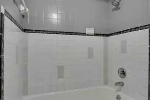 1458 N Lawnwood Cir, Fort Pierce, FL 34950 - Photo 24