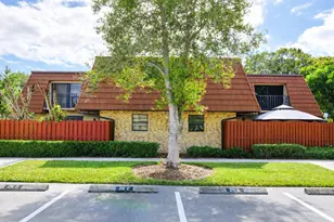 1458 N Lawnwood Cir, Fort Pierce, FL 34950 - Photo 1