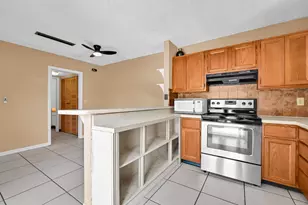 1458 N Lawnwood Cir, Fort Pierce, FL 34950 - Photo 8