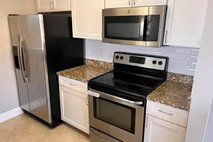 1000 Scotia Dr, Hypoluxo, FL 33462 - Photo 8