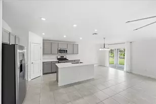 6205 NW Sweetwood Dr, Port Saint Lucie, FL 34987 - Photo 10