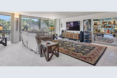 2427 Presidential Way #204, West Palm Beach, FL 33401 - Photo 2
