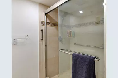 2427 Presidential Way #204, West Palm Beach, FL 33401 - Photo 14