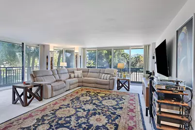 2427 Presidential Way #204, West Palm Beach, FL 33401 - Photo 1