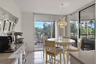 2427 Presidential Way, West Palm Beach, FL 33401 - Photo 10