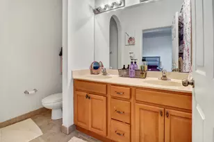 815 Pipers Cay Dr, West Palm Beach, FL 33415 - Photo 18