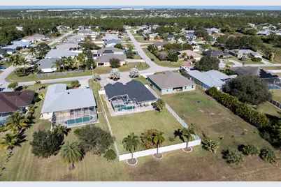 6024 NW Favian Avenue, Port Saint Lucie, FL 34986 - Photo 6