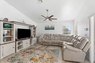 6024 NW Favian Ave, Port Saint Lucie, FL 34986 - Photo 14