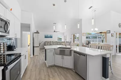 6024 NW Favian Avenue, Port Saint Lucie, FL 34986 - Photo 12