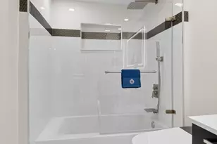 7835 Lakeside Blvd, Boca Raton, FL 33434 - Photo 22