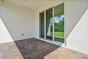 2147 Falls Manor, Vero Beach, FL 32967 - Photo 8