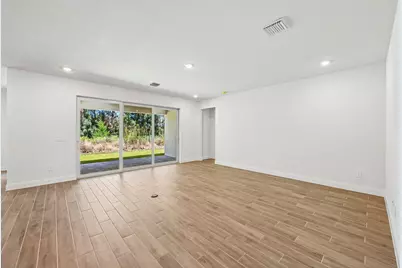5621 Hampton Park Circle, Vero Beach, FL 32966 - Photo 6