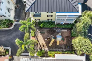 1037 W Heritage Club Cir, Delray Beach, FL 33483 - Photo 32