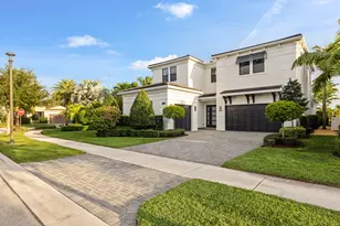 5704 Gauguin Ter, Palm Beach Gardens, FL 33418 - Photo 1