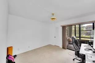 7342 Ashmont Cir, Tamarac, FL 33321 - Photo 10