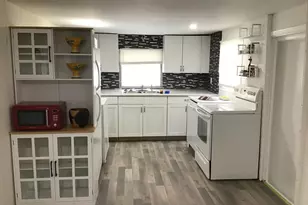 2886 Croton Ln, West Palm Beach, FL 33403 - Photo 2