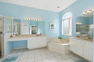 5427 Place Lake Dr, Fort Pierce, FL 34951 - Photo 10