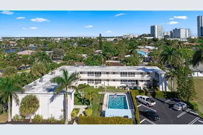 3205 SE 7th Street #206, Pompano Beach, FL 33062 - Photo 2