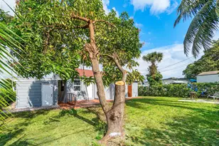 930 43rd St, West Palm Beach, FL 33407 - Photo 24