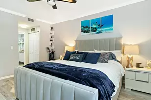 580 S Sapodilla, West Palm Beach, FL 33401 - Photo 2