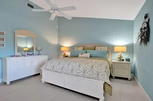 4 Lexington Ln E, Palm Beach Gardens, FL 33418 - Photo 16