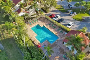 4 Lexington Ln E, Palm Beach Gardens, FL 33418 - Photo 20