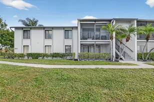 1013 Green Pine Blvd, West Palm Beach, FL 33409 - Photo 4