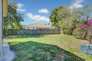 2008 Normandy Cir, West Palm Beach, FL 33409 - Photo 30