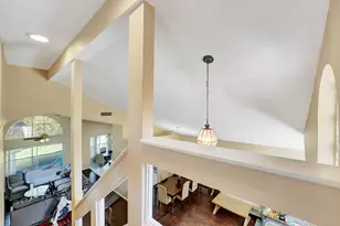 2008 Normandy Cir, West Palm Beach, FL 33409 - Photo 10