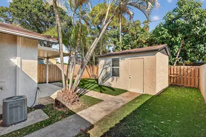 5785 SE Collins Avenue, Stuart, FL 34997 - Photo 38