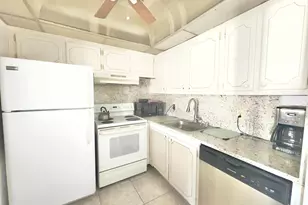 3 Ventnor Dr, Deerfield Beach, FL 33442 - Photo 8