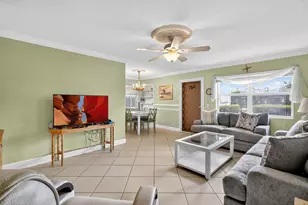 480 Horizons W, Boynton Beach, FL 33435 - Photo 4