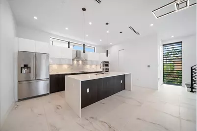 1052 N Victoria Park Road, Fort Lauderdale, FL 33304 - Photo 18