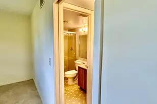 2900 SW 22nd Cir, Delray Beach, FL 33445 - Photo 10