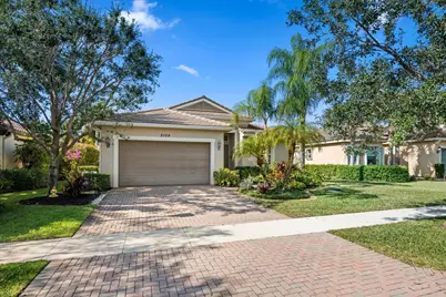 2109 Belcara Court, West Palm Beach, FL 33411 - Photo 32