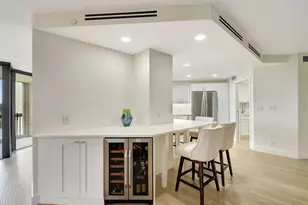 1900 Consulate Pl, West Palm Beach, FL 33401 - Photo 16