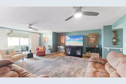 110 Half Moon Circle #C1, Hypoluxo, FL 33462 - Photo 8