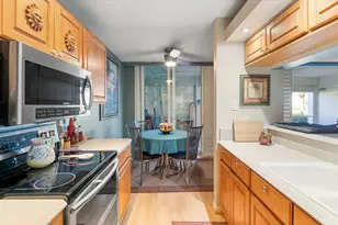 110 Half Moon Cir, Hypoluxo, FL 33462 - Photo 10